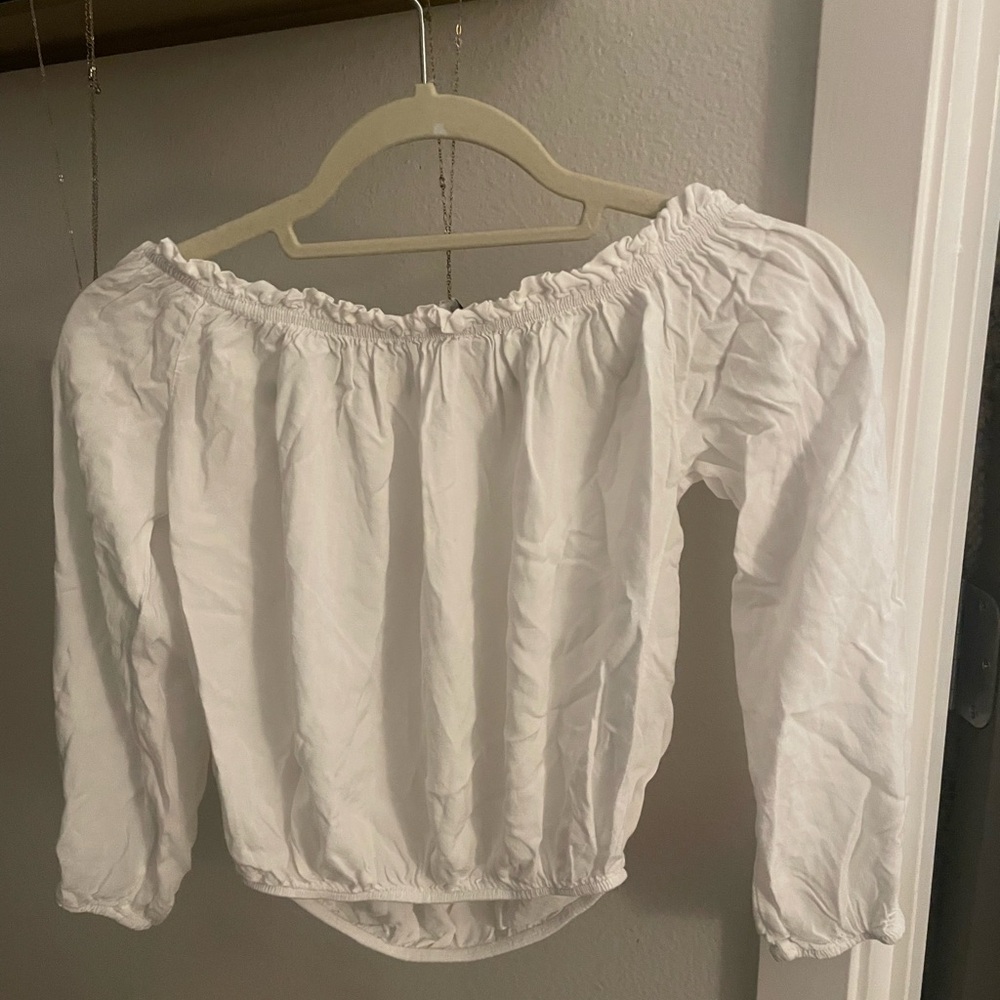 Brandy Melville off the shoulders crop top XS white